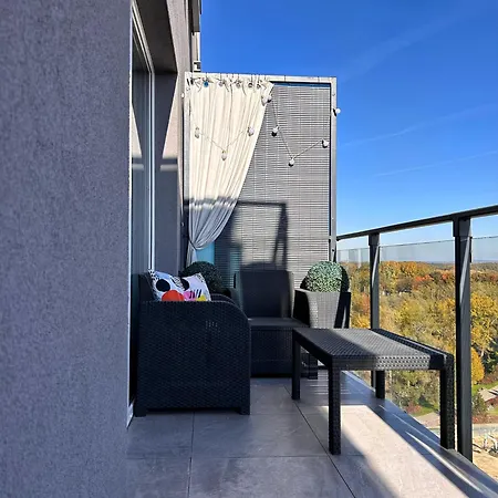 Sky 14 Floor Apartment *