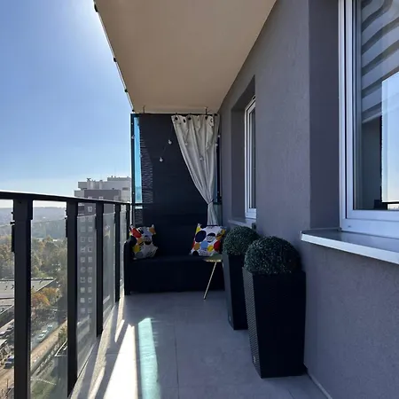 Апартаменты Sky 14 Floor Катовице